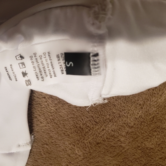 Sexy one piece swimsuit - Picture 7 of 9